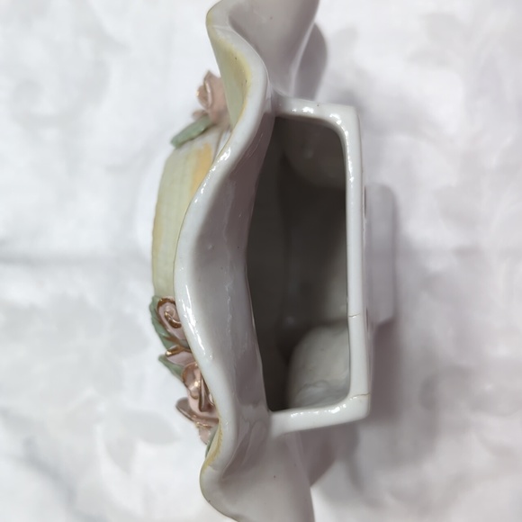 Ceramic Hat Wall Hanger with Pocket - Picture 3 of 12